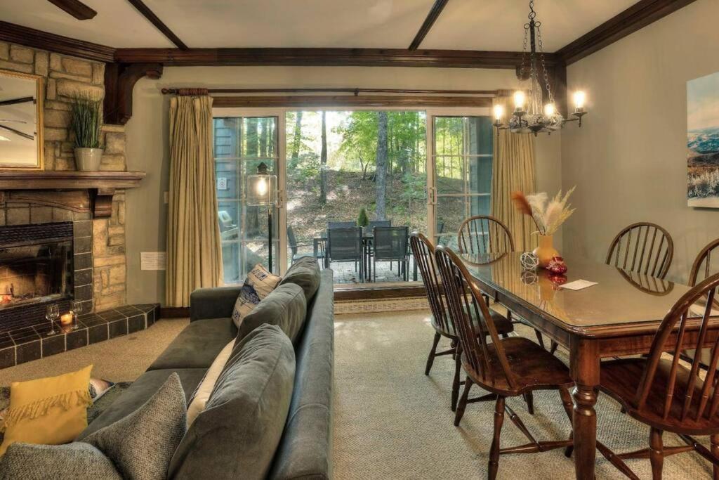 Les Manoirs Wpool & Hot Tub Near Village 110-7 Mont-Tremblant Bagian luar foto